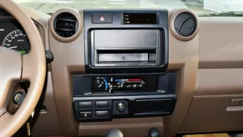 Toyota Land Cruiser pickup Diesel 4.5L V8 double cabin 2022