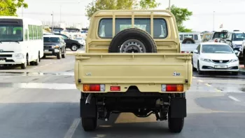 Toyota Land Cruiser pickup Diesel 4.5L V8 double cabin 2022
