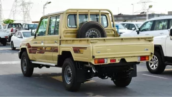 Toyota Land Cruiser pickup Diesel 4.5L V8 double cabin 2022