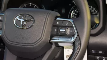 Toyota Land Cruiser GR sport Petrol 3.5 L twin turbo 2022