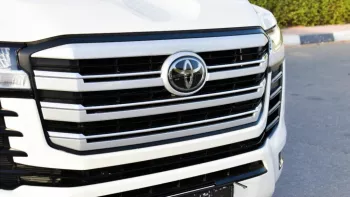 Toyota Land Cruiser GXR 3.5L twin turbo 2022