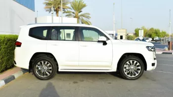 Toyota Land Cruiser GXR 3.5L twin turbo 2022