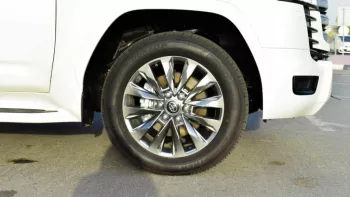 Toyota Land Cruiser GXR 3.5L twin turbo 2022
