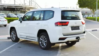 Toyota Land Cruiser GXR 3.5L twin turbo 2022