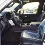 Toyota Land Cruiser GXR 3.5L twin turbo 2022 - Thumbnail 13