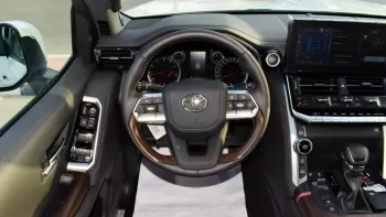 Toyota Land Cruiser GXR 3.5L twin turbo 2022