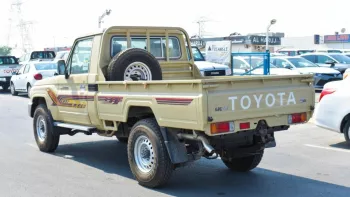 Toyota Land Cruiser pickup single cabin petrol 4.0L V6 2021 model