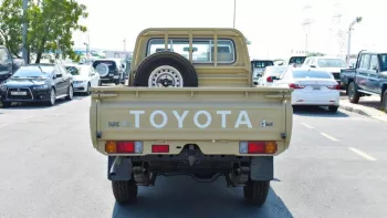Toyota Land Cruiser pickup single cabin petrol 4.0L V6 2021 model