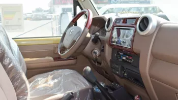 Toyota Land Cruiser pickup single cabin petrol 4.0L V6 2021 model