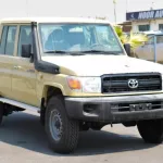 Toyota Land Cruiser pickup double cabin petrol 4.0L V6 2022 model - Thumbnail 1