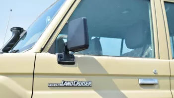 Toyota Land Cruiser pickup double cabin petrol 4.0L V6 2022 model