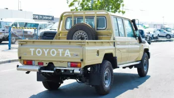 Toyota Land Cruiser pickup double cabin petrol 4.0L V6 2022 model