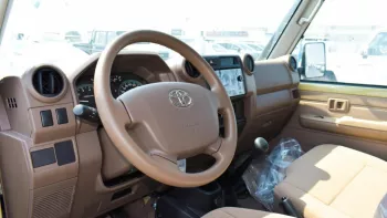 Toyota Land Cruiser pickup double cabin petrol 4.0L V6 2022 model