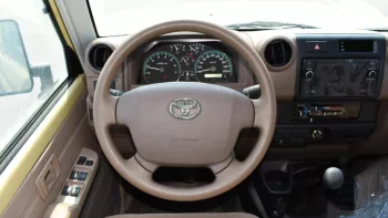 Toyota Land Cruiser pickup double cabin petrol 4.0L V6 2022 model