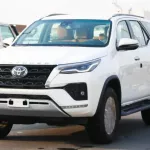 Toyota Fortuner Diesel 2.8L V4 full option with radar and camera 360 / 2022 model - Thumbnail 3