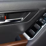 Toyota Land Cruiser GXR 3.3L diesel twin turbo 2022 - Thumbnail 4