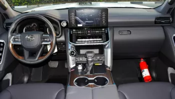 Toyota Land Cruiser GXR 3.3L diesel twin turbo 2022