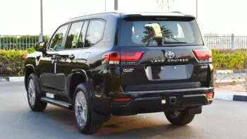 Toyota Land Cruiser GXR 3.3L diesel twin turbo 2022