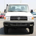Toyota Land Cruiser pickup double cabin 4.2L diesel 2022 model - Thumbnail 2