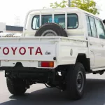 Toyota Land Cruiser pickup double cabin 4.2L diesel 2022 model - Thumbnail 6