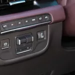Cadillac Escalade 600 platinum sport full option 2022 - Thumbnail 13