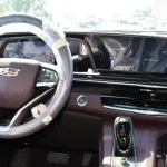 Cadillac Escalade 600 platinum sport full option 2022 - Thumbnail 15