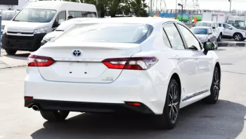 Toyota Camry GLE 2.5l hybrid 2023