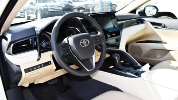 Toyota Camry GLE 2.5l hybrid 2023