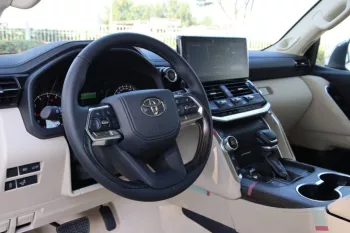Toyota Land Cruiser L300 VX 4.0L 2022 4WD 