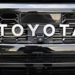 Toyota Hilux GR Sport 2.8L diesel 2023 model - Thumbnail 13