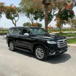Toyota Land Cruiser VXR Twin Turbo 2022 Model GCC specs - Thumbnail 3