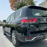 Toyota Land Cruiser VXR Twin Turbo 2022 Model GCC specs - Thumbnail 4