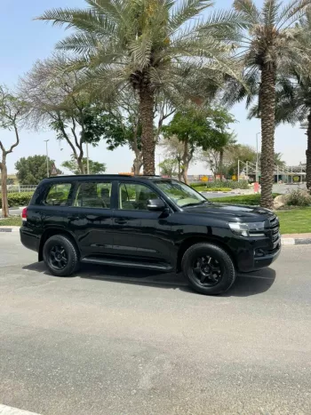 Toyota Land Cruiser EXR V8 5.7L Magnasun Supercharged Engine 2017 Model GCC Specs