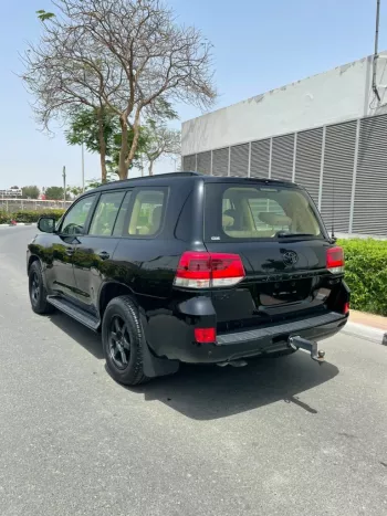 Toyota Land Cruiser EXR V8 5.7L Magnasun Supercharged Engine 2017 Model GCC Specs