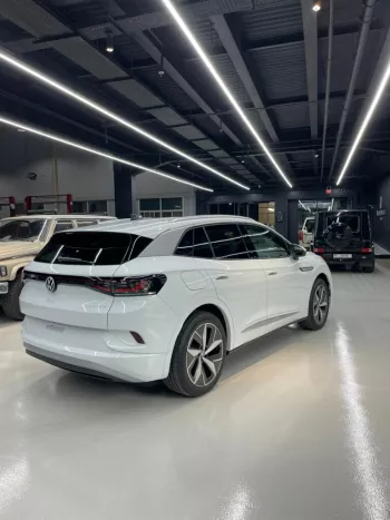 Volkswagen ID4 CROZZ PURE+ Electric Car 2022 White Color
