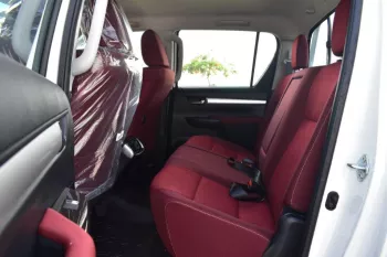 2022 MODEL TOYOTA HILUX DOUBLE CAB PICKUP GLX 2.7L PETROL 4WD AUTOMAATIC TRANSMISSION