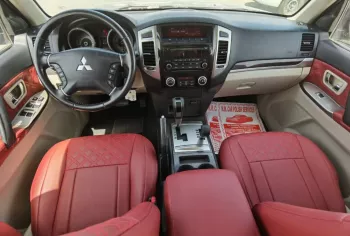 MITSUBISHI PAJERO 2019 V6 3.5L