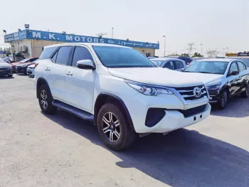 TOYOTA FORTUNER 2019 PETROL v4 2.7 4x4