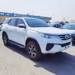 TOYOTA FORTUNER 2019 PETROL v4 2.7 4x4 - Thumbnail 2