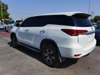 TOYOTA FORTUNER 2019 PETROL v4 2.7 4x4