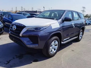 TOYOTA FORTUNER 2022 PETROL 2.7 V4 4X4