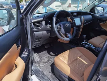 TOYOTA FORTUNER 2022 PETROL 2.7 V4 4X4