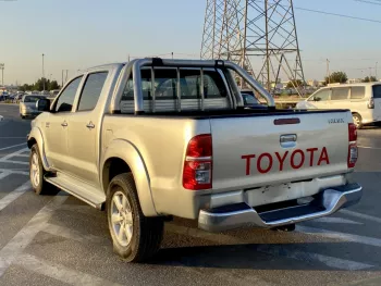 Toyota hilux pick up 2.7L 4WD 2008 Petrol RHD