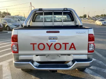 Toyota hilux pick up 2.7L 4WD 2008 Petrol RHD