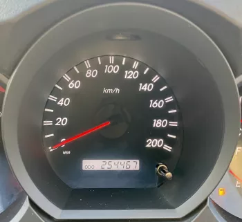 Toyota hilux pick up 2.7L 4WD 2008 Petrol RHD