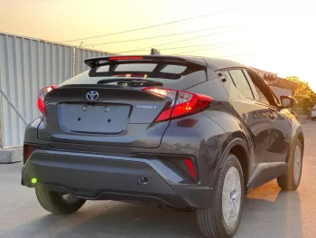 Toyota C-HR Hybrid Car 2022 FWD