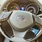 Toyota C-HR Hybrid Car 2022 FWD - Thumbnail 11