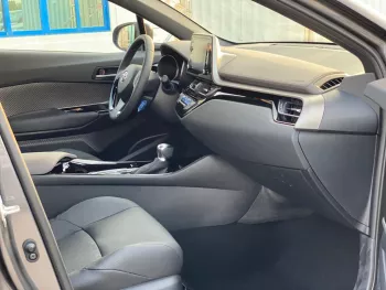 Toyota C-HR Hybrid Car 2022 FWD