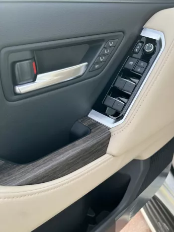 2022 BRAND NEW TOYOTA LANDCRUISER 4.0L V6 VXR