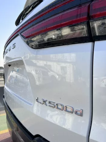 2022 BRAND NEW LEXUS LX 500d 3.3L V6 TWIN TURBO - DIESEL
